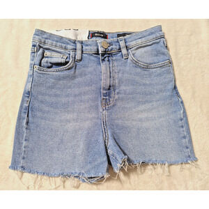 BDG sz 27 Girlfriend Jean Shorts denim distressed stretchy high rise 3538
